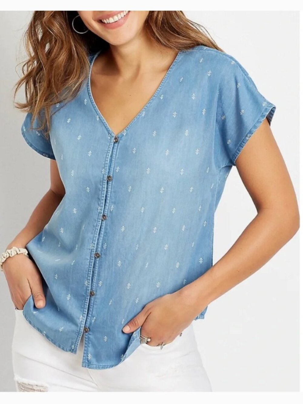 NEW Maurices Women's Geo Short Sleeve Button Down Shirt Blue Chambray Size XS